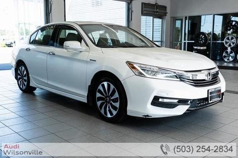 2017 Honda Accord.