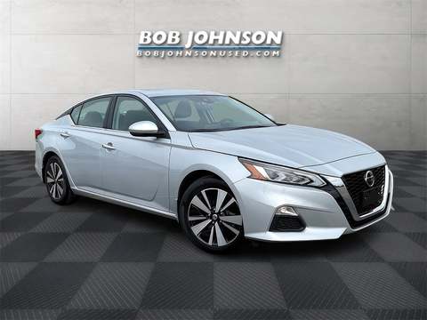 2022 Nissan Altima.