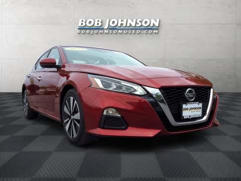 2022 Nissan Altima.