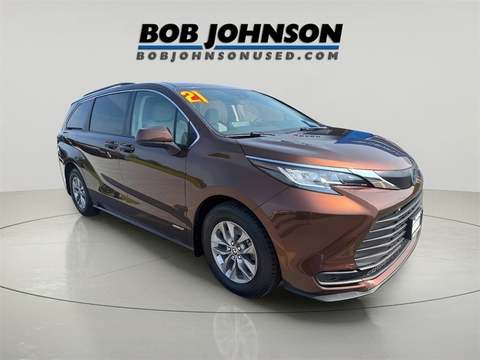 2021 Toyota Sienna.