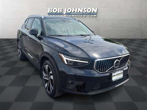 2023 Volvo XC40.