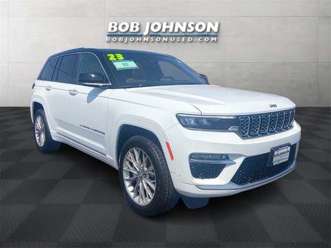 2023 Jeep Grand Cherokee.