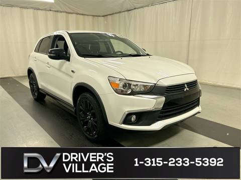 2017 Mitsubishi Outlander.