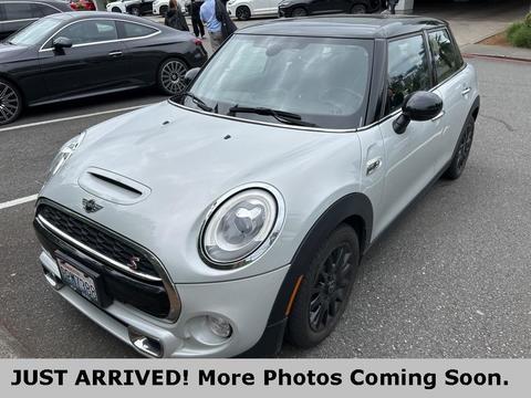 2017 Mini Cooper Hbks.