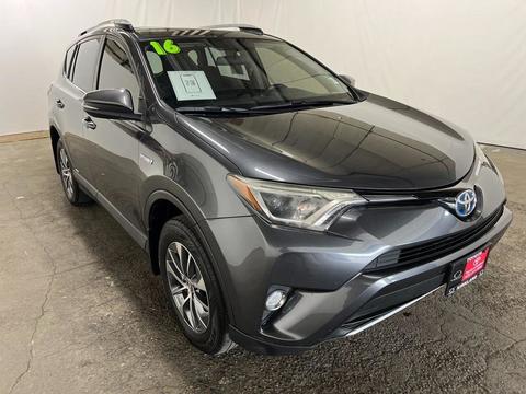 2016 Toyota RAV4.