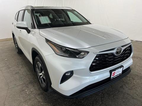 2023 Toyota Highlander.