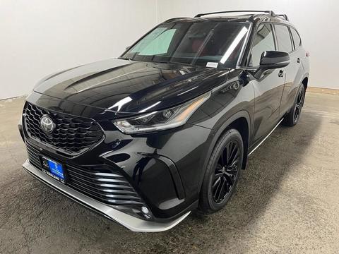 2023 Toyota Highlander.