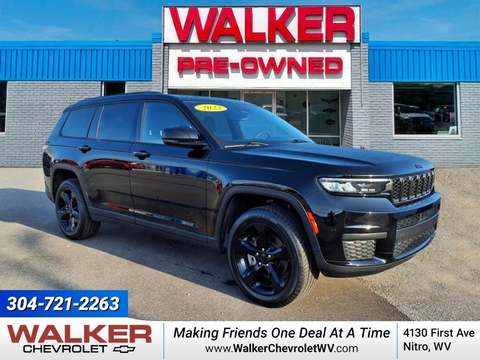 2023 Jeep Grand Cherokee.