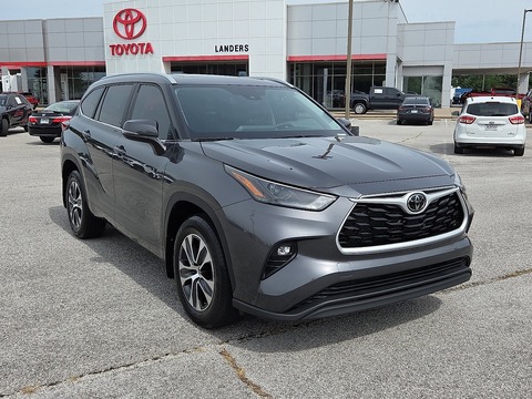 2023 Toyota Highlander.