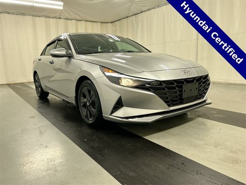 2022 Hyundai Elantra.