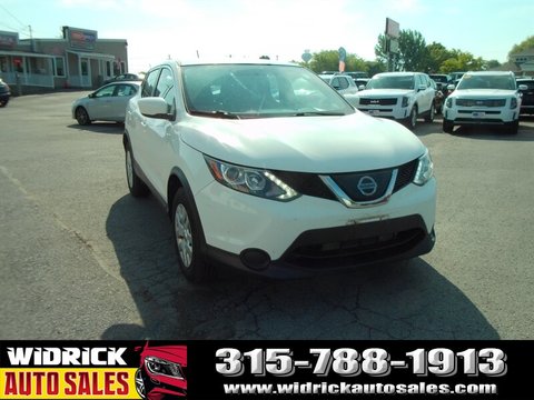 2019 Nissan Rogue.