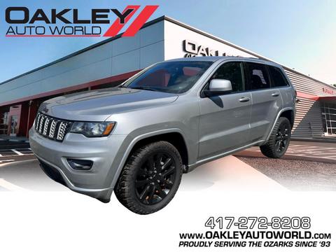 2020 Jeep Grand Cherokee.