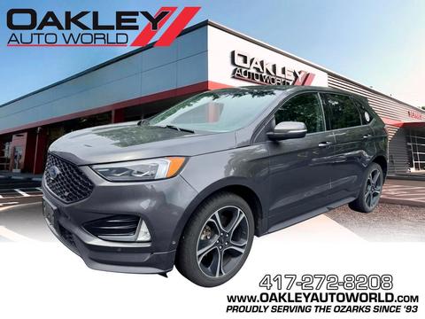2020 Ford Edge.