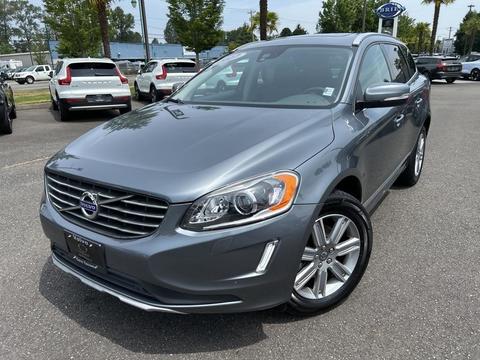 2017 Volvo XC60.