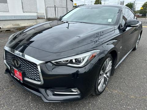 2020 Infiniti Q60.