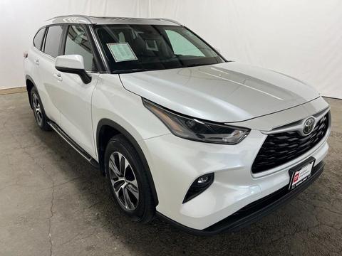 2023 Toyota Highlander.