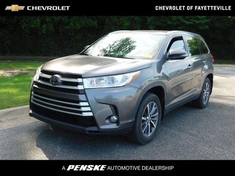 2019 Toyota Highlander.