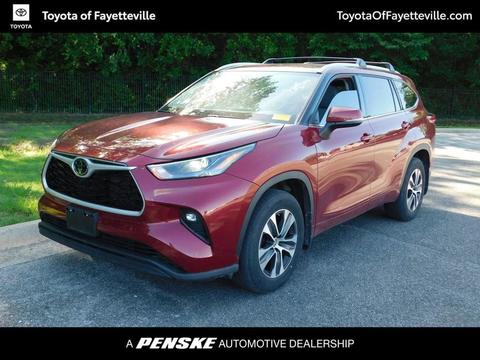 2022 Toyota Highlander.
