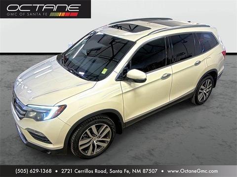2017 Honda Pilot.