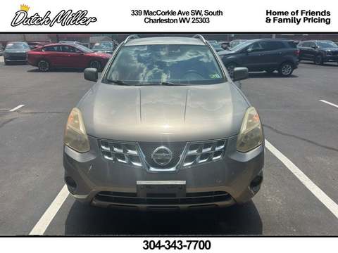2013 Nissan Rogue.
