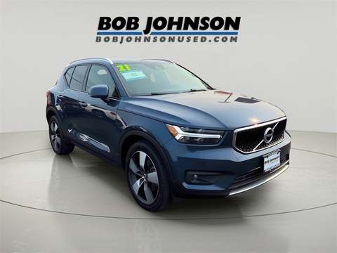 2021 Volvo XC40.