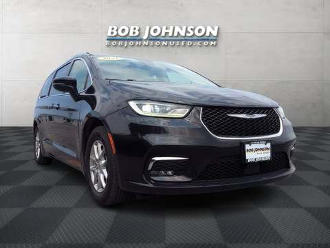 2021 Chrysler Pacifica.