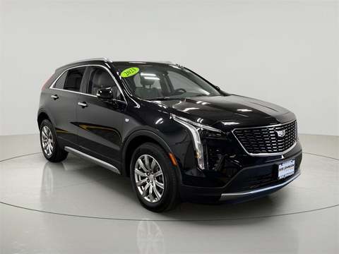 2023 Cadillac XT4.