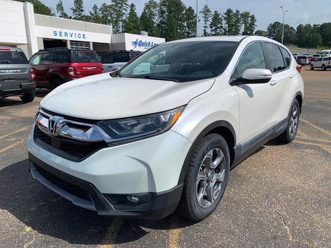 2017 Honda CR-V.