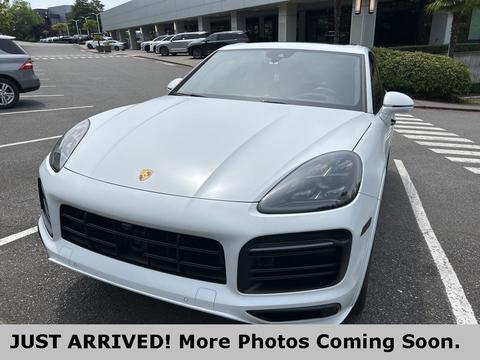 2021 Porsche Cayenne.