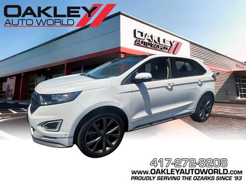 2017 Ford Edge.