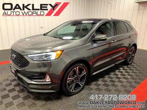 2020 Ford Edge.
