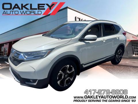 2017 Honda CR-V.