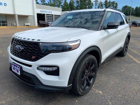 2022 Ford Explorer.