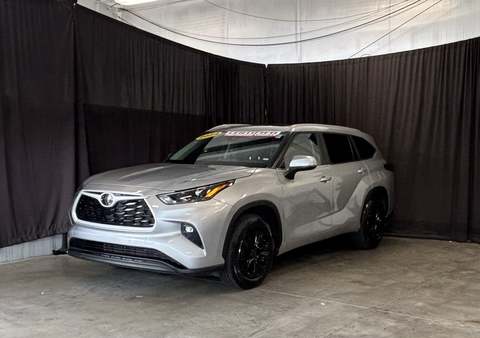 2024 Toyota Highlander.