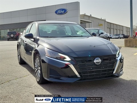 2023 Nissan Altima.