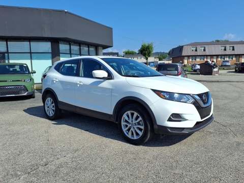 2021 Nissan Rogue.