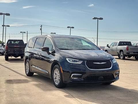 2025 Chrysler Pacifica.