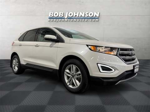 2016 Ford Edge.