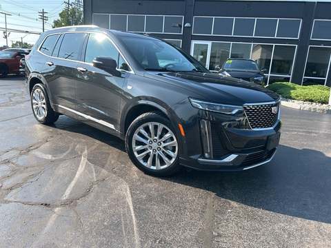 2020 Cadillac XT6.