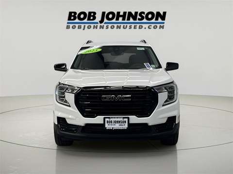 2023 GMC Terrain.