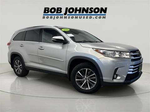 2019 Toyota Highlander.