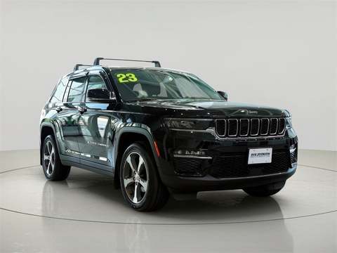2023 Jeep Grand Cherokee.