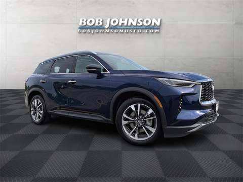 2022 Infiniti QX60.