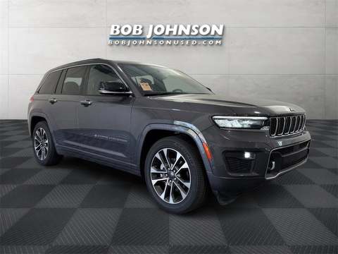 2022 Jeep Grand Cherokee.