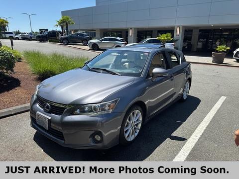 2013 Lexus CT6.