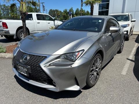 2016 Lexus RC.