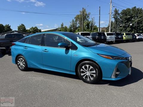 2018 Toyota Prius.
