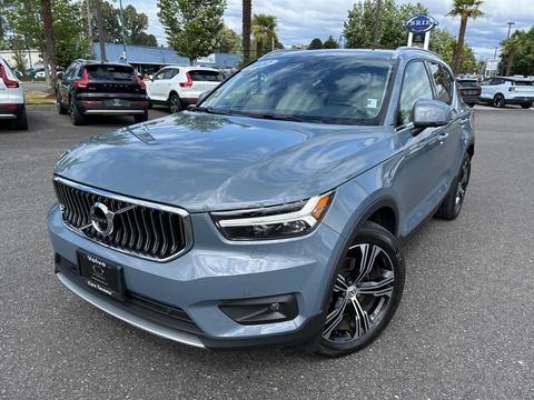 2022 Volvo XC40.