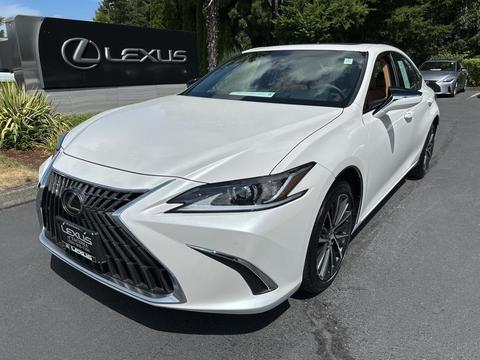 2024 Lexus ES.