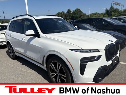 2023 BMW X7.